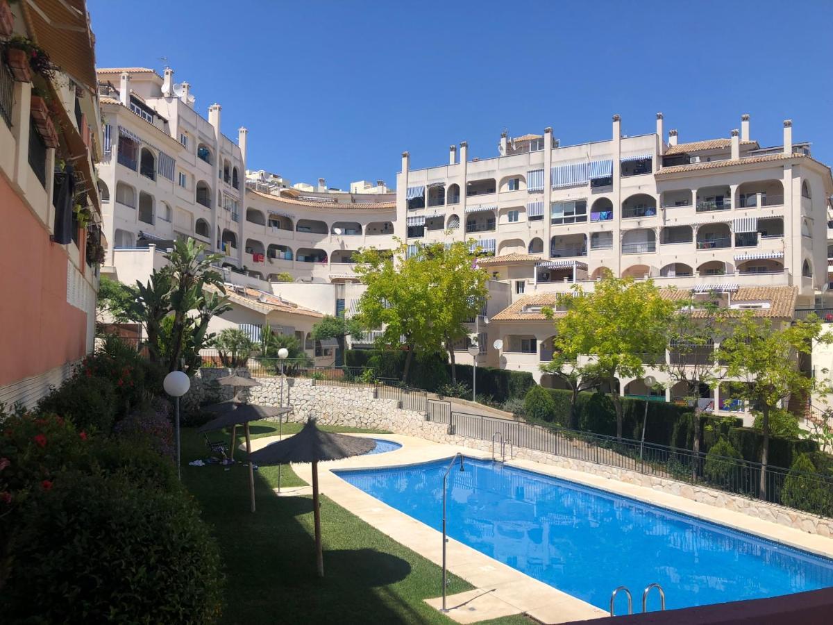 Piso En Zona Tranquila De - Torrequebrada Golf Apartment Беналмадена Екстериор снимка